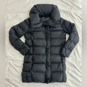 Uniqlo Women’s puffer jacket (Medium) BLACK, mid-length high-neck, excellent
